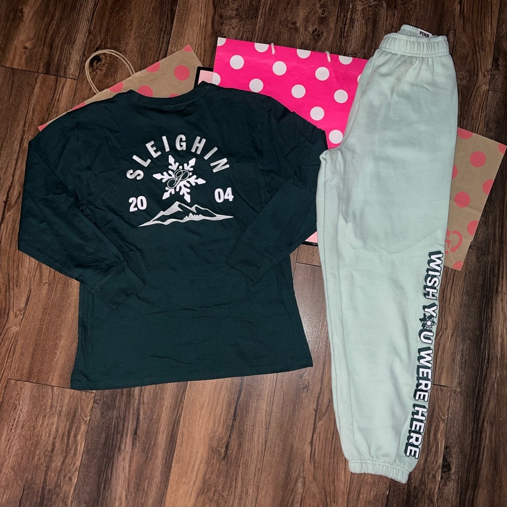 NWT VS PINK Size XS/S Campus Pant & Long Sleeve Set.